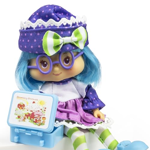 Strawberry Shortcake 'Limited Edition' Plum Pudding 5.5-inch Poseable Sweet Scented Fashion Doll with 4 Surprise Reveal Accessories