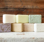 Pre de Provence Artisanal Soap Bar, Enriched with Organic Shea Butter, Natural French Skincare, Quad Milled for Rich Smooth Lather, 8.8 Ounce, Sandalwood
