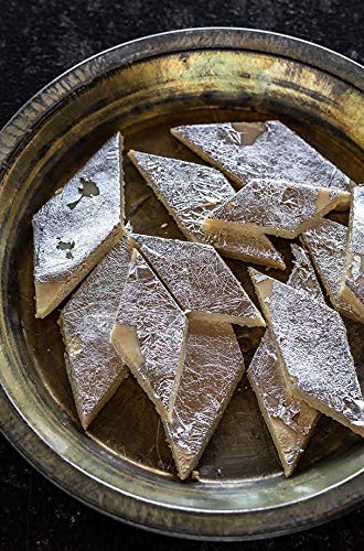 HIMALYA FRESH Kaju Katli 12oz - Premium Authentic Indian Food & Sweets Made With Cashew Nuts. Just two ingredients Cashew Nuts and sugar - No Fillers Or Preservatives (1 Box)