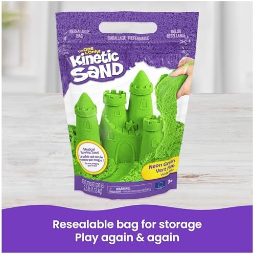 Kinetic Sand, 2.5lbs Green Play Sand, Moldable Sensory Toys for Kids, Resealable Bag (Packaging May Vary), for Ages 3 and up
