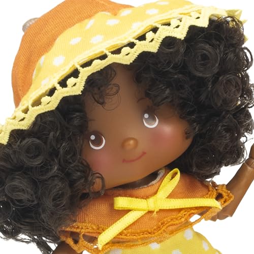 Strawberry Shortcake 5.5-inch Orange Blossom Poseable Sweet Scented Fashion Doll with 4 Surprise Reveal Accessories