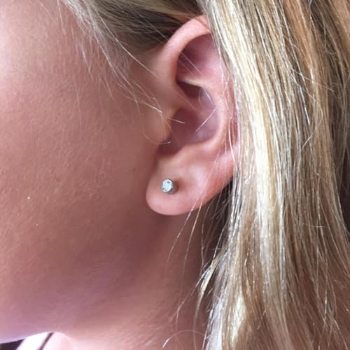 QWALIT Disposable Ear Piercing Kit Silver Ear Piercing Gun Kit Self Piercing Earrings Piercing Kit Earring Gun Piercing Kit with Earring Studs Self Ear Piercing Kit Flat Back at Home
