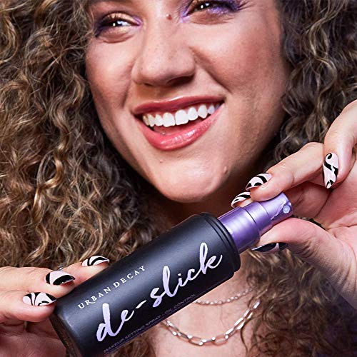 Urban Decay De-Slick Mattifying Makeup Setting Spray for Face, Waterproof, Smudge-proof, Oil & Shine Control, for Oily Combination Skin, Oil-free, Vegan, Cruelty-free