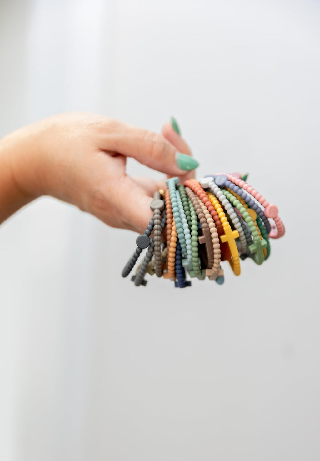 Ryan & Rose Jesus Bracelets - Cross Silicone Bracelet (Landscape (25 Pack), Medium)