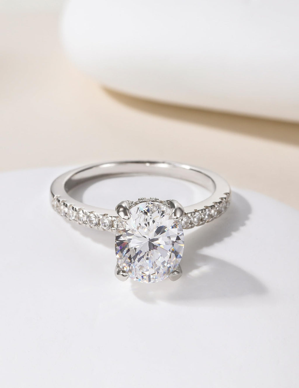 EAMTI Travel Engagement Rings for Women Oval Cut Wedding Bands Size 7