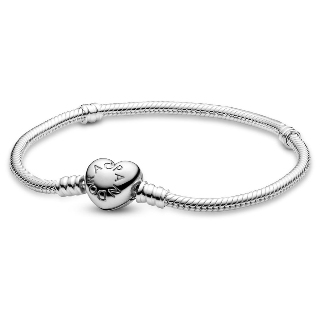 PANDORA Heart Clasp Snake Chain Bracelet - Heart Clasp - Romantic Jewelry for Her with Gift Box - Compatible Moments Charms - Sterling Silver - 6.7"