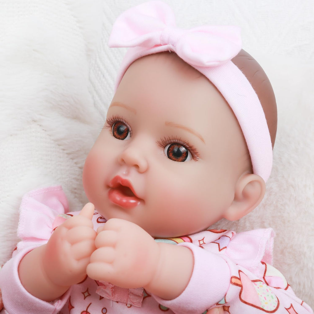 GOAROY Baby Dolls, 18 inches Large Realistic Cute Soft Body Baby Doll Real Life Baby Dolls Girl, with Bottles & Pacifier, Diapers and Bibs, Gift Idea for Ages 3+