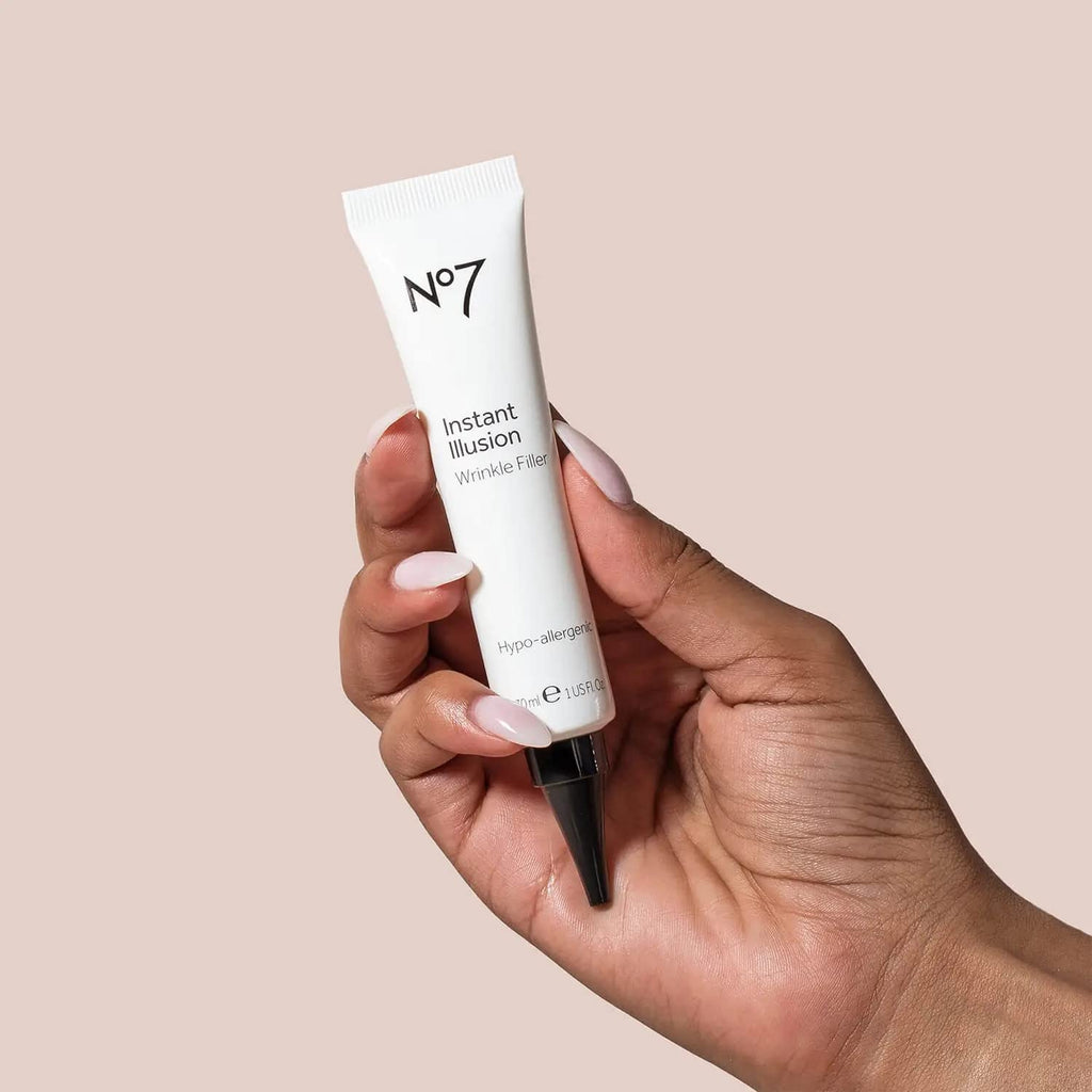 No7 Instant Illusion Wrinkle Filler - Anti Aging Serum for Face to Smooth + Blur Fine Lines and Wrinkles - Gives Complexion a Youthful and Radiant Glow (1 Fl Oz)