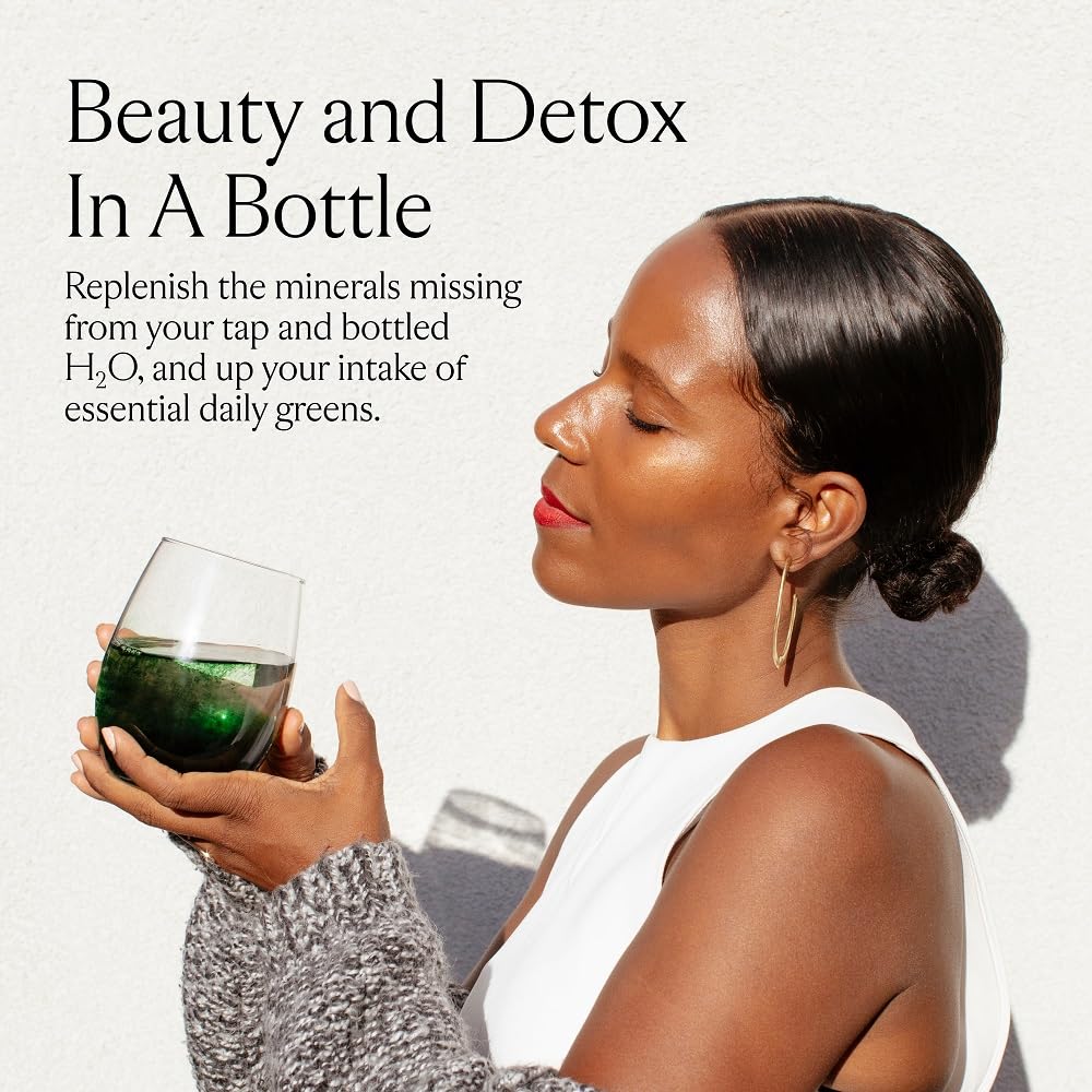 Sakara Beauty Water + Detox Water Drops, 60 Servings - Trace Mineral Drops & Chlorophyll Liquid Drops, Liquid Magnesium, Chloride, Sodium, Potassium, Boron Supplements, Liquid Chlorophyll Drops
