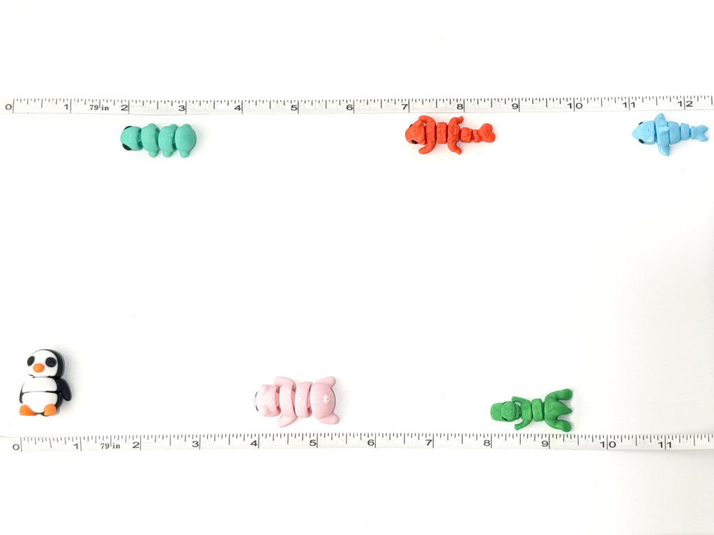 41pcs Mini Animal Figurines Set,3D Printed Little Animals Articulated Flexible Fidget Toy,Mini Animal Figurines Toy,Cute Animal Toys for Home, Office, Decor