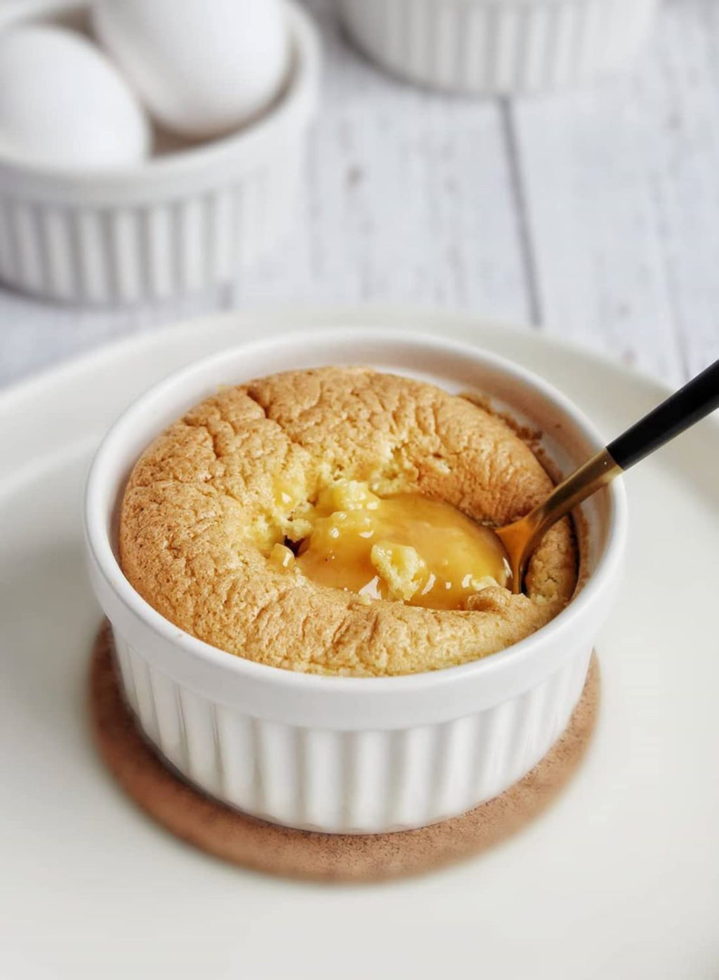 LE TAUCI Ramekins 12 OZ Oven Safe, Ceramic Souffle Dishes for Oven, Custard Cups, Creme Brulee Dishes, Porcelain Large Ramekins, Pudding Ramiken, Dipping Sauces, Set of 6, White