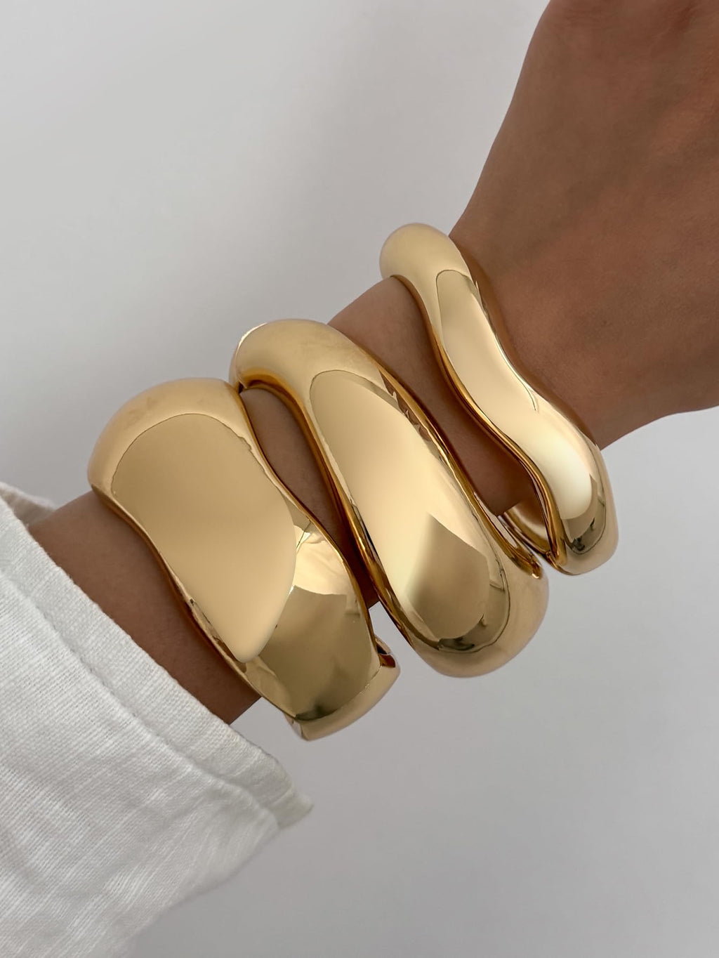 BUYITO Chunky Gold Bangles Bracelets for Women Trendy Stack Statement Bangle Irregular Cuff Bracelets Fashion Jewelry Gift (3PCS Gold)