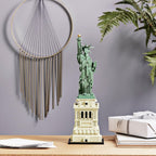 LEGO Architecture Statue of Liberty 21042 Model Building Set - Collectible New York City Souvenir, Creative Home Décor or Office Centerpiece, Great Gift Idea for Adults and Teens