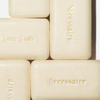 Nécessaire The Body Exfoliant Bar. 2% Physical Exfoliant. 5 Ceramides. Niacinamide. Smooth KP, Rough Patches, Ingrown Hairs. Fragrance-Free. 140 g / 5 oz