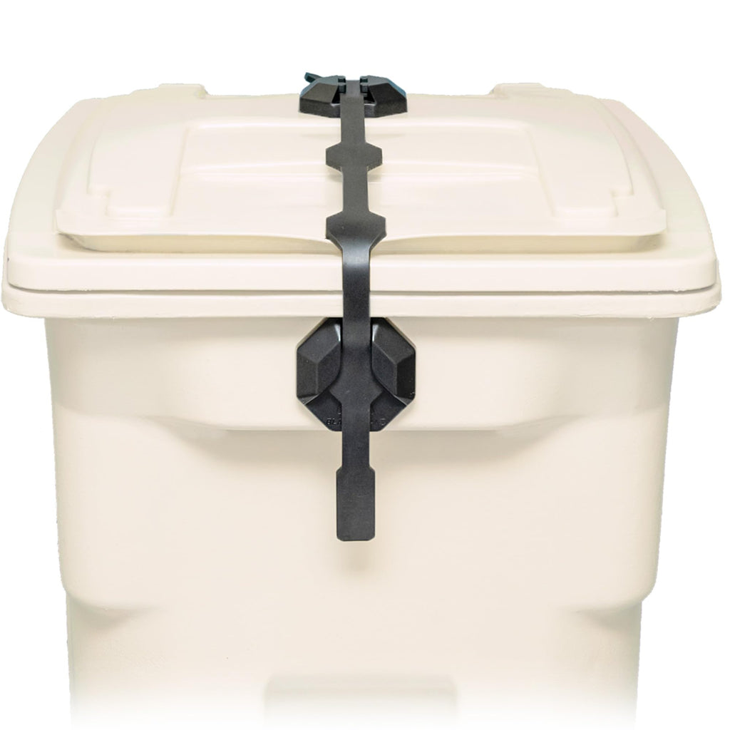 Blazer Brand Strong Strap Lid Lock for 32–96 Gallon Garbage Cans (1 Starter Kit) Long Lasting, No Tools Required, Stretch to Latch, Mitigate Pests, Wind, Overflow, and Spillage
