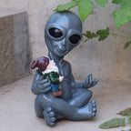 Dnoifne Alien Hugging Gnome Garden Decoration, Resin Dwarf Statue, Waterproof Outdoor Decor for Patio Lawn Porch, Birthday and Housewarming Gifts