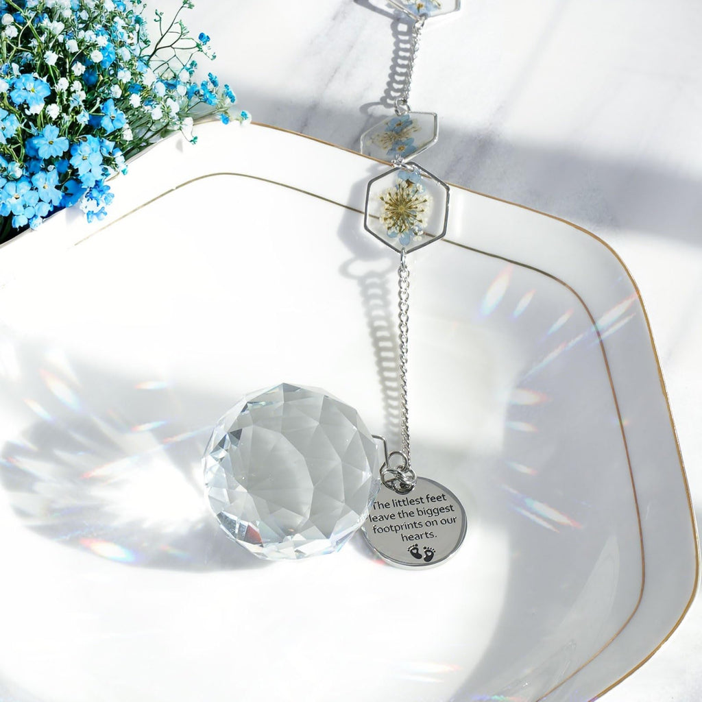Althgr Miscarriage Memorial Suncatcher Gifts for Mothers Dad, Handmade Forget Me Not Baby's Breath Pressed Flower Miscarriage Ornament, Bereavement Remembrance Gift for Loss of Baby (Blue White)