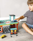 Mentari Toys - Gas Station - Wooden Toy Garage with Lift, Cars, Ramp and Gas Pumps - Encourages Imaginative Play, Fine Motor Skills & Problem Solving - Age 3+