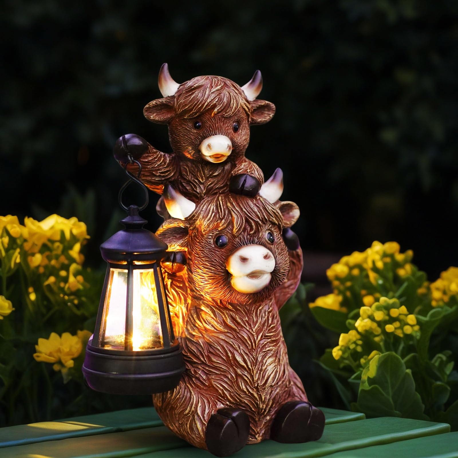 Tiejiajiang Solar Highland Cow Decor - Resin Cow Statue with Solar Lantern