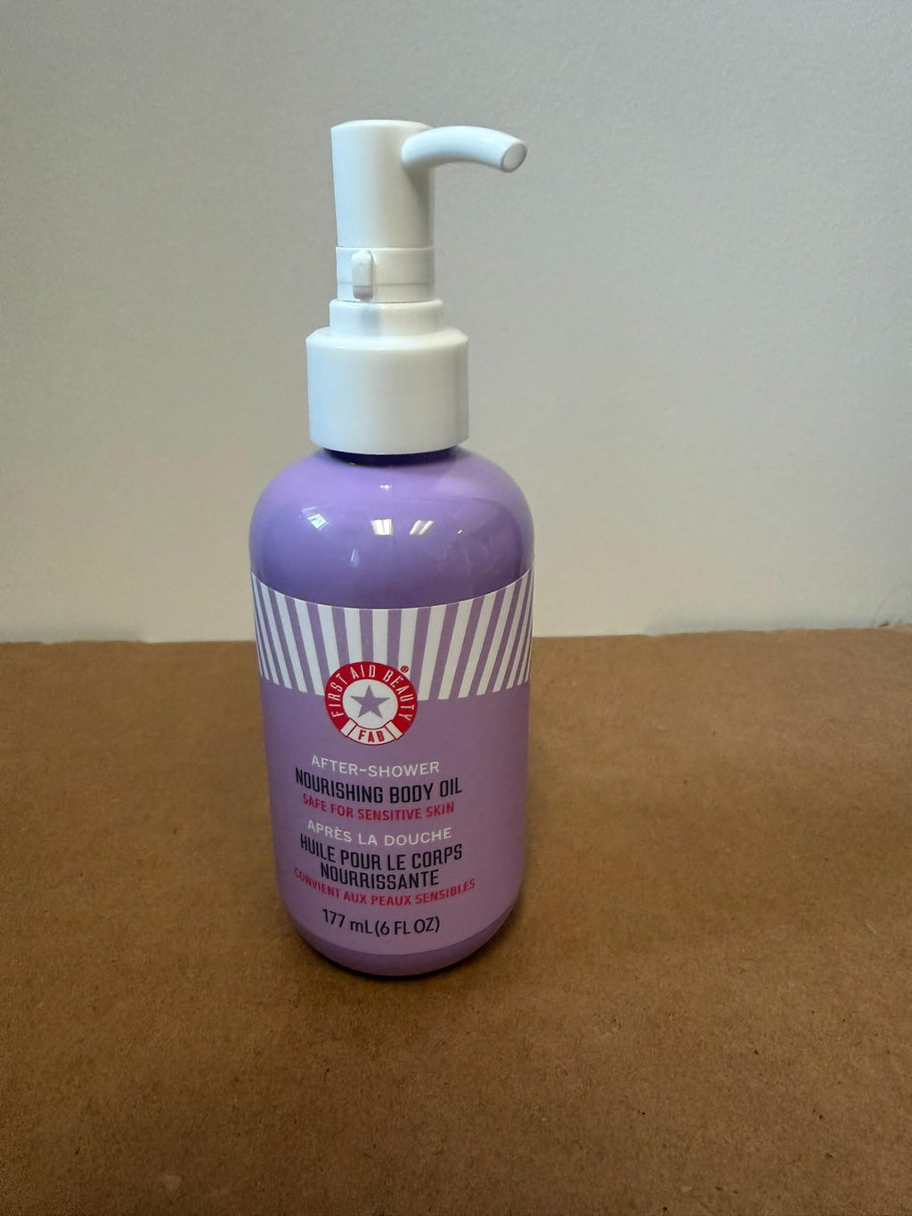 First Aid Beauty - After-Shower Nourishing Body Oil, Hydrates Skin & Locks In Moisture with Skin-Loving Lipids Jojoba Seed and Grapeseed Oil, Safe for Sensitive Skin, 6 oz