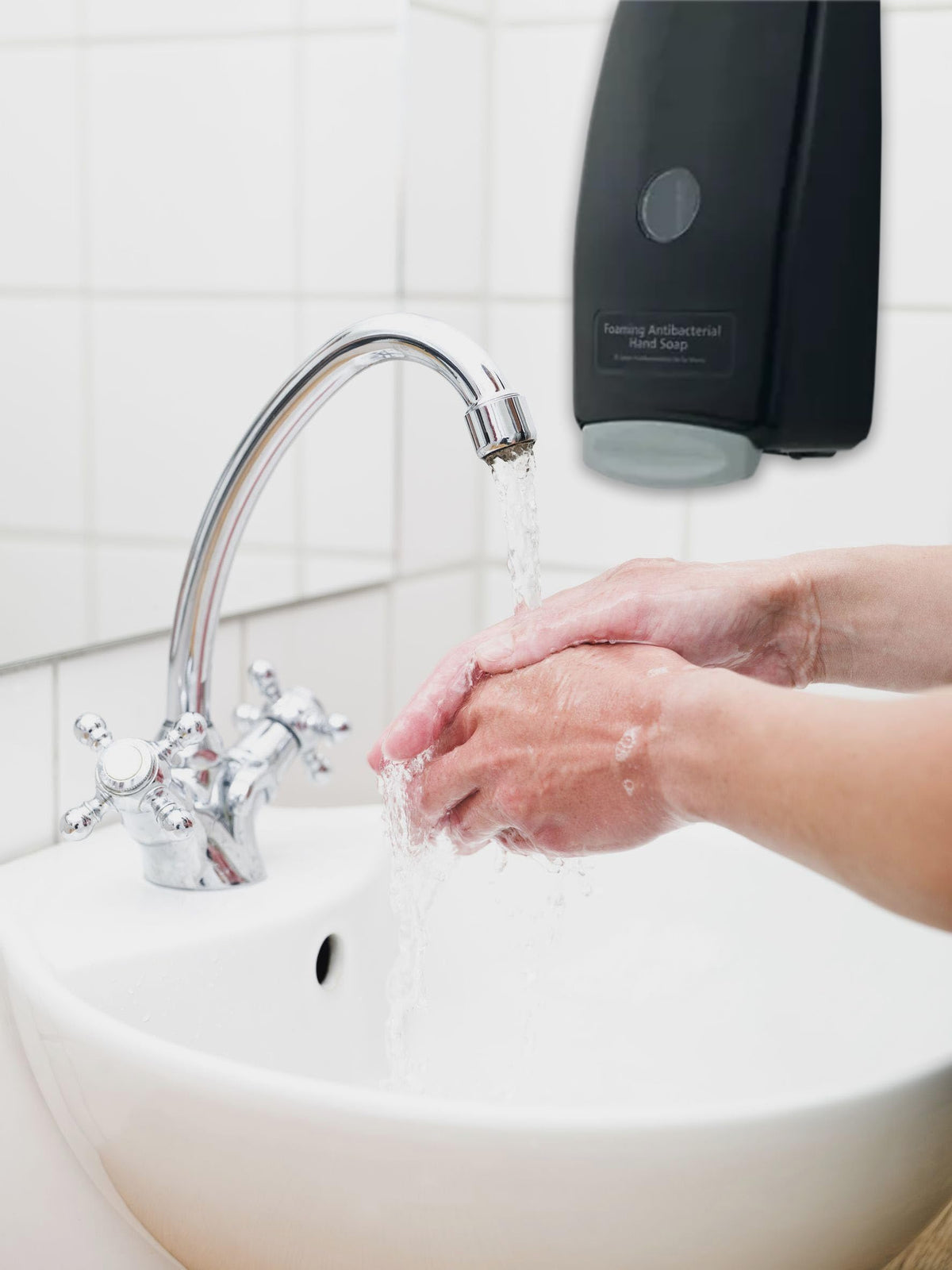Health Guard Foaming Antibacterial Hand Soap #21352, for use with discontinued Member's Mark/Sam's Club/Ecolab soap dispenser, same formula as discontinued soap #915169, 4/1000 mL refill bags