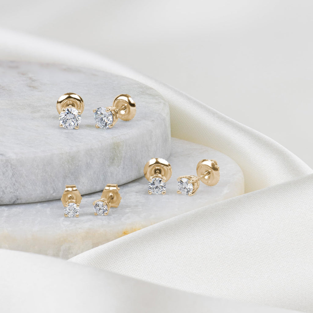 Amazon Essentials 0.25 to 1 Carat IGI Certified Solitaire Lab Grown Diamond Stud 14k Gold 4 Prong Round Cut Earrings (G-H Color VS1-VS2 Clarity)