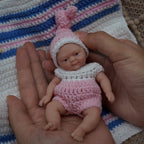 MYREBABY 4.5 Inch Mini Reborn Baby Dolls ，Silicone Baby Girl Amy,Tiny Silicone Baby Dolls ，Mini Realistic Newborn Baby Dolls Silicone Full Body Stress Relief