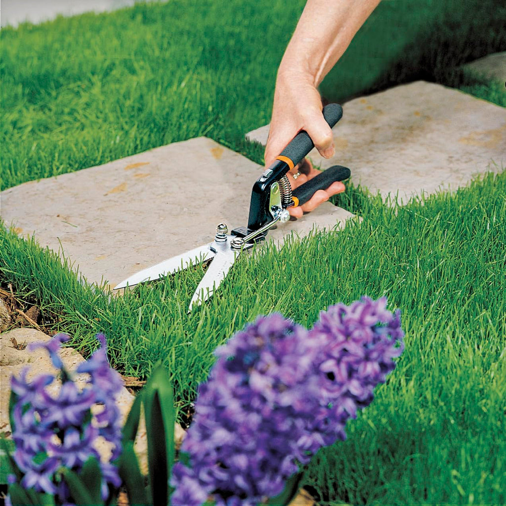 Fiskars 5" Power-Lever Grass Shears, Grass Clippers for Lawn & Garden