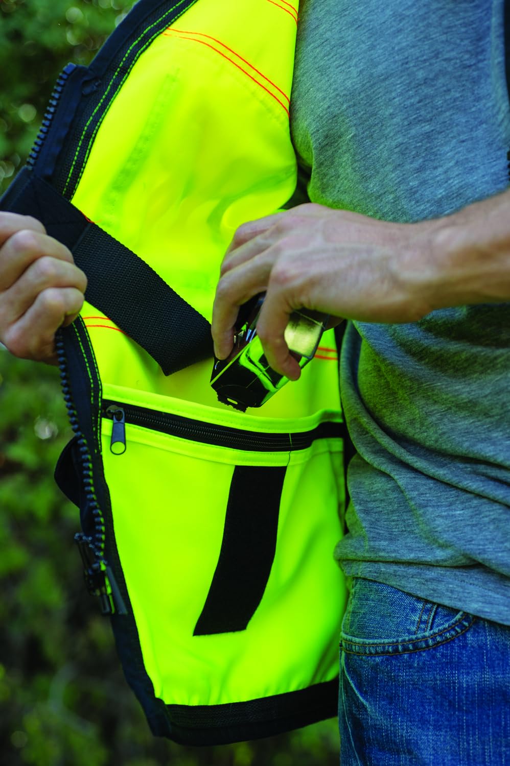Kishigo Premium Black Series Unisex Surveyors Vest S5002, Class 2 Hi-Vis Safety Vest, 10 Pockets with Reinforced Front Zipper Closure & Durable Webbing, ANSI/ISEA 107 Compliant (Lime/Black, SM), Small
