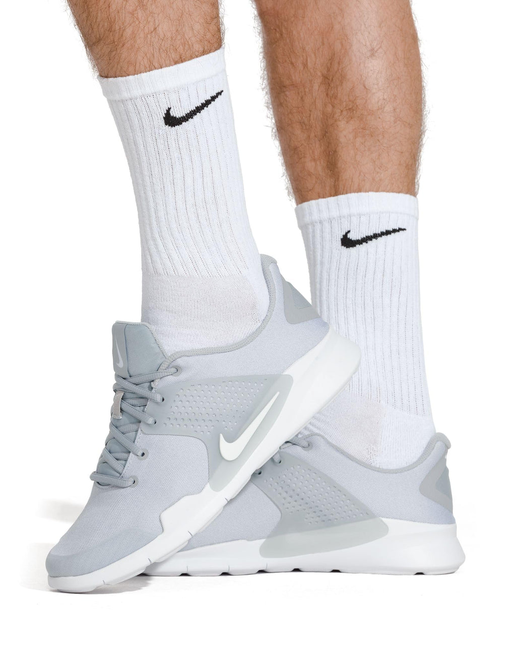 Nike Unisex Everyday Cushioned Training Crew Socks (6 Pairs), White/Black, Large