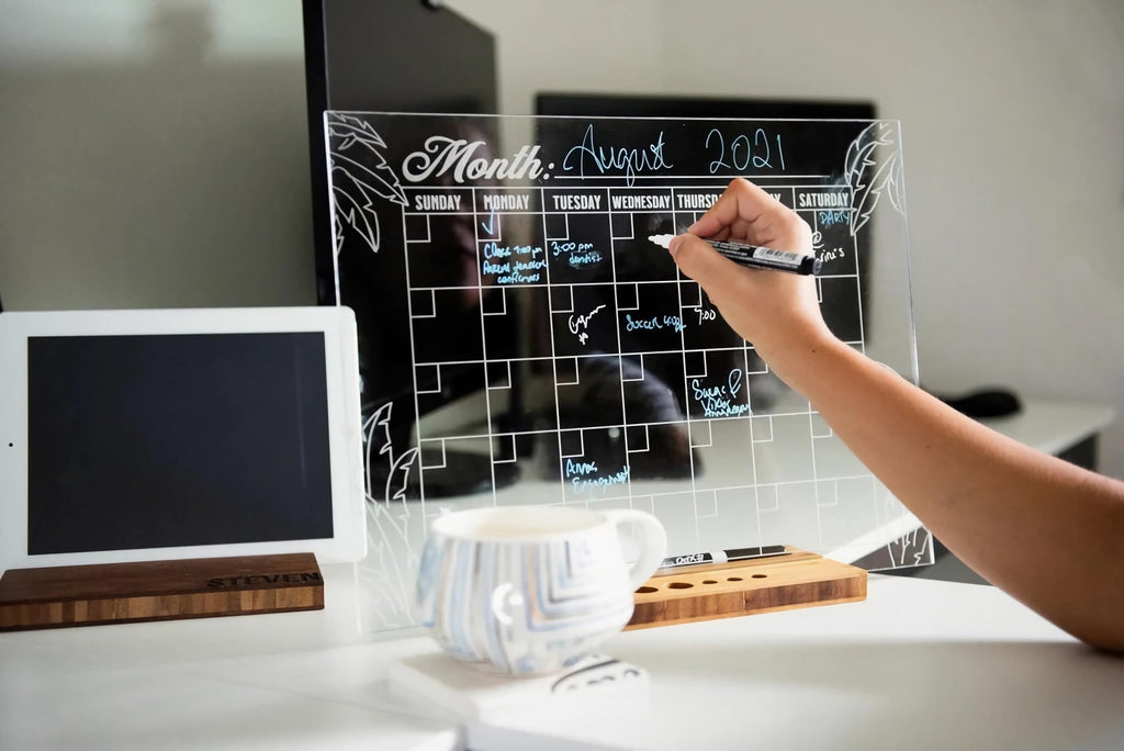 KAITELA Pack of 10 Clear Acrylic Sheets 12" x 16" Cast Plexiglass Panel 1/8" Thick (3mm) Transparent Plastic Board for Signage, Craft, Display Projects, Laser Cutting, Engraving