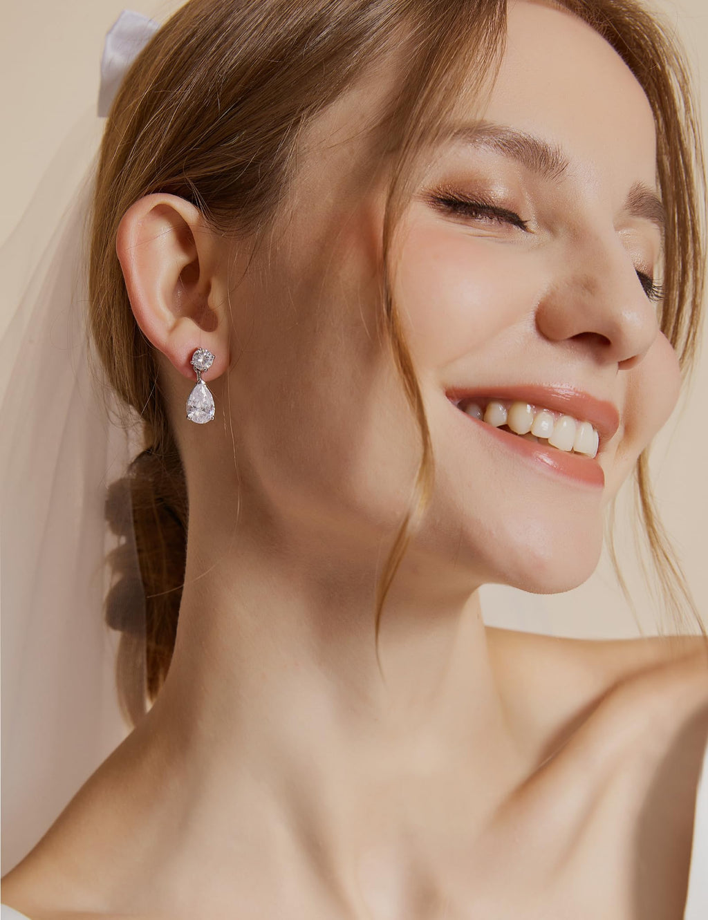 EAMTI Teardrop Bridal Wedding Earrings for Women Cubic Zirconia Crystal 925 Sterling Silver Post Pear Cut Dangle Earring for Bride Bridesmaid