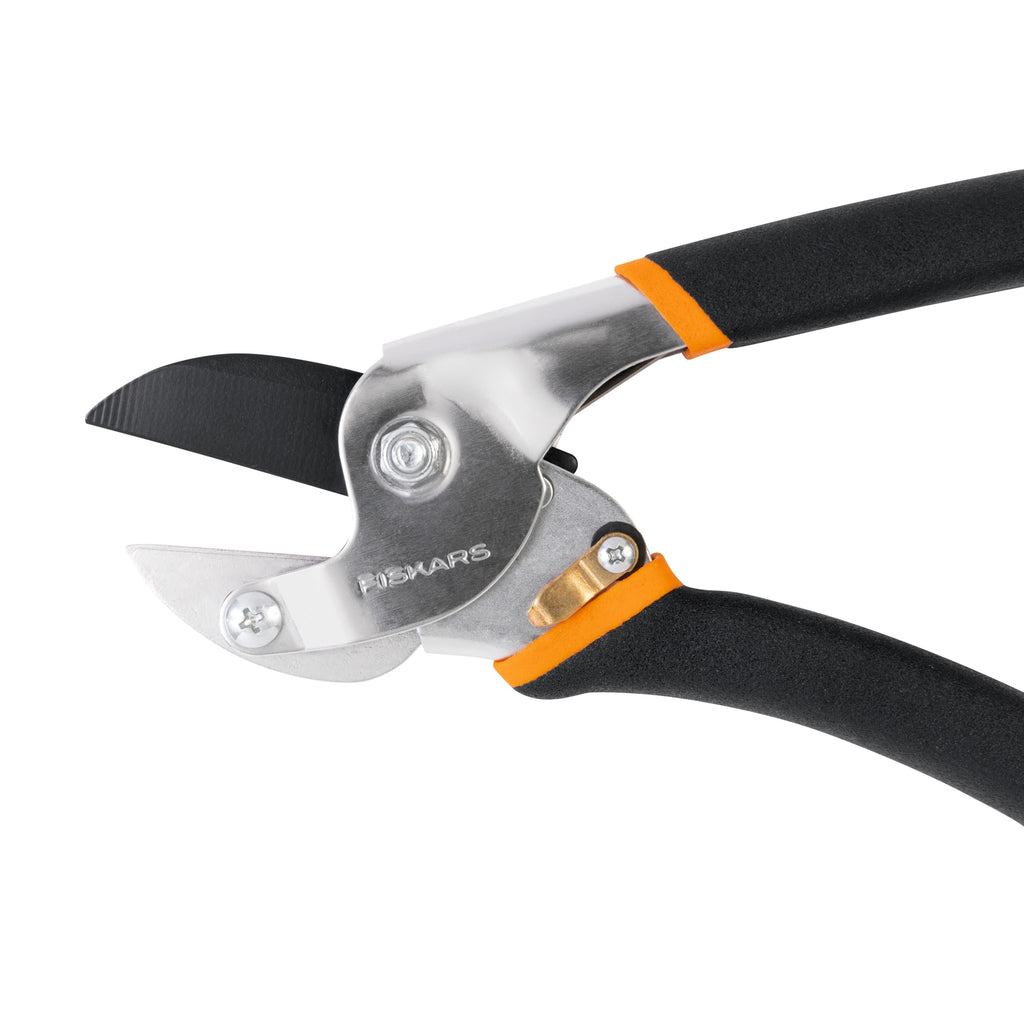 Fiskars Power-Lever Anvil Pruning Shears, 5/8" Cut Capacity Garden Clippers
