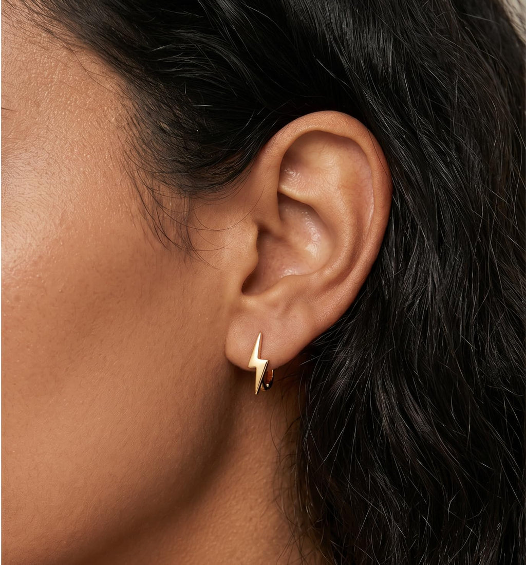 Reffeer Solid 925 Sterling Silver Lightning Bolt Hoop Earrings for Women Teen Girls Lightning Hoop Earrings Cartilage Huggie Earrings (B-18K Gold)