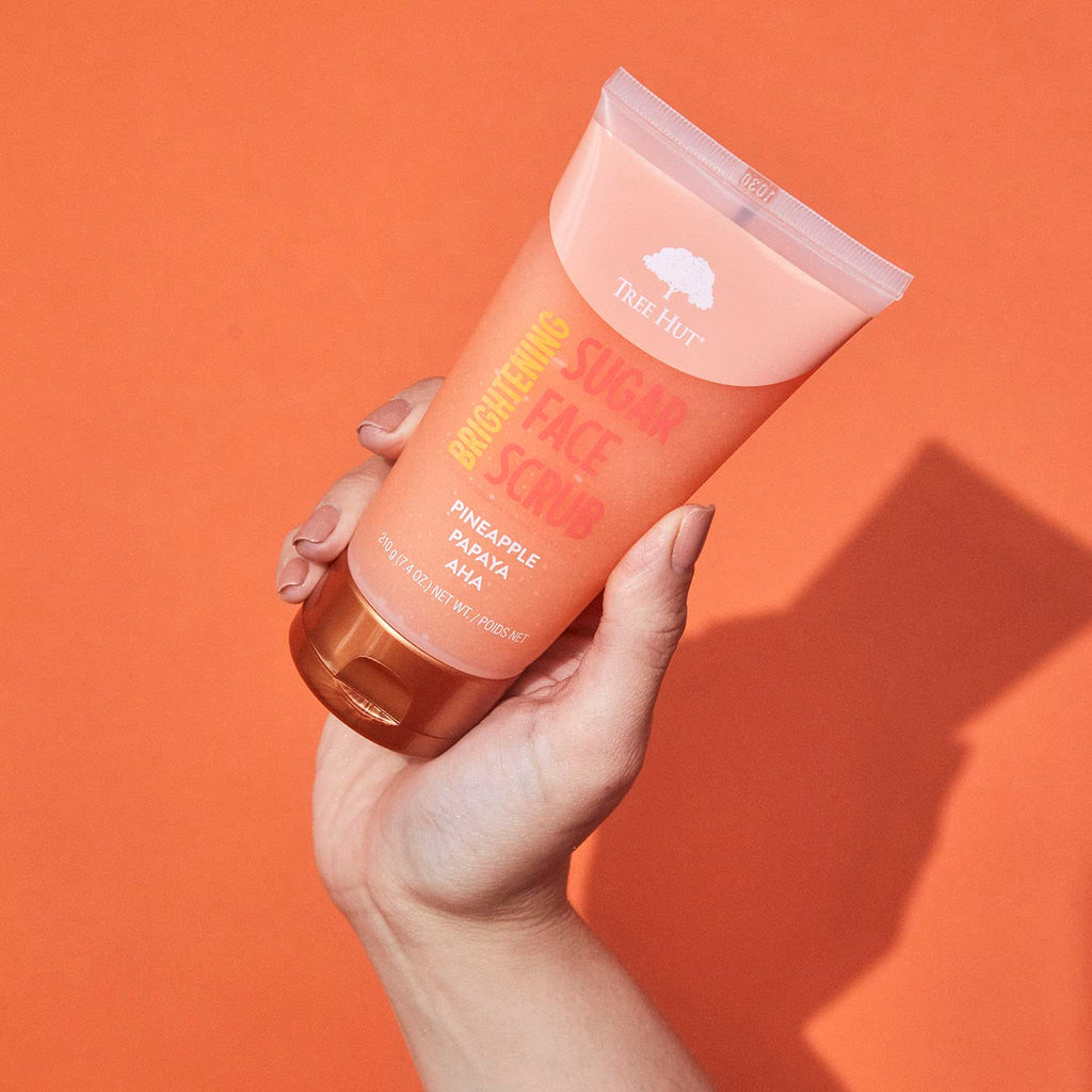 Tree Hut Pineapple & Papaya Brightening Face Scrub | Deep Cleans Pores to Remove Dead Skin & Impurities | Nourishing Essential Body Care | 7.4 fl oz.