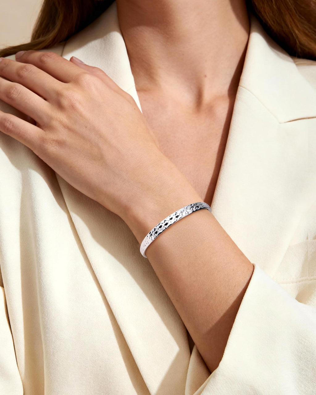 Desnuage Hammered Texture Silver Bracelet for Women - Maximum 8 inches Adjustable Silver Cuff Bangle, Elegant Boho Chic Jewelry Gift