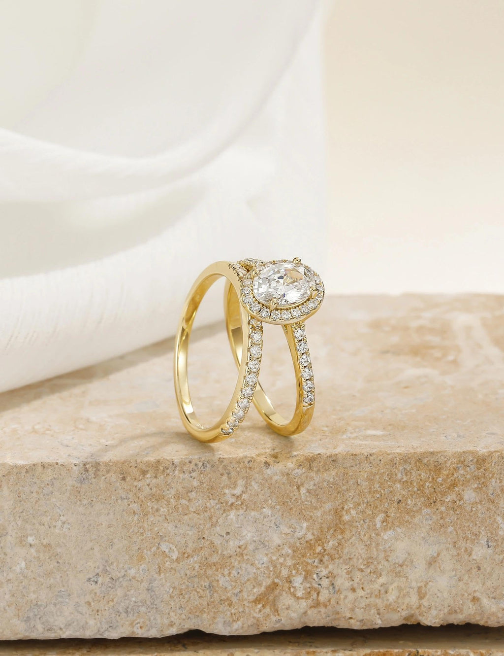 EAMTI Wedding Ring Set for Women Oval Cut Travel Engagement Rings Size 7
