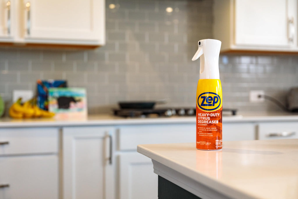Zep Heavy Duty Citrus Degreaser and Cleaner Mist -16 fl oz ZUCIT20 - Removes Oil, Grease, Adhesive & Kitchen Soil, In Hard-To-Reach Areas