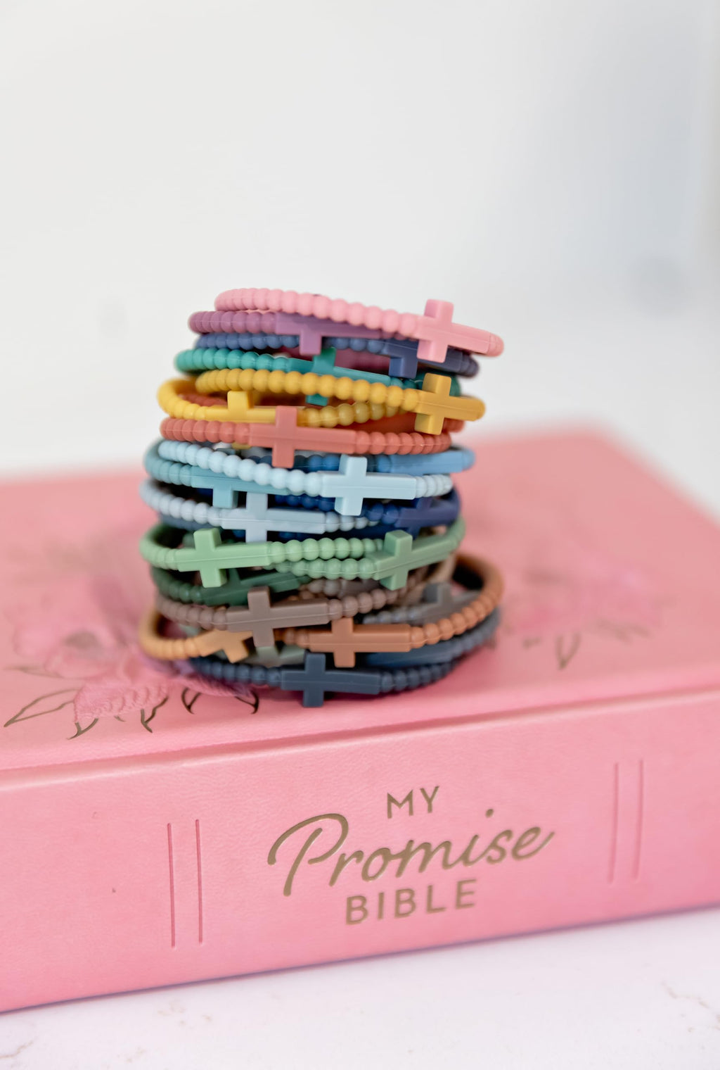 Ryan & Rose Jesus Bracelets - Cross Silicone Bracelet (Landscape (25 Pack), Medium)
