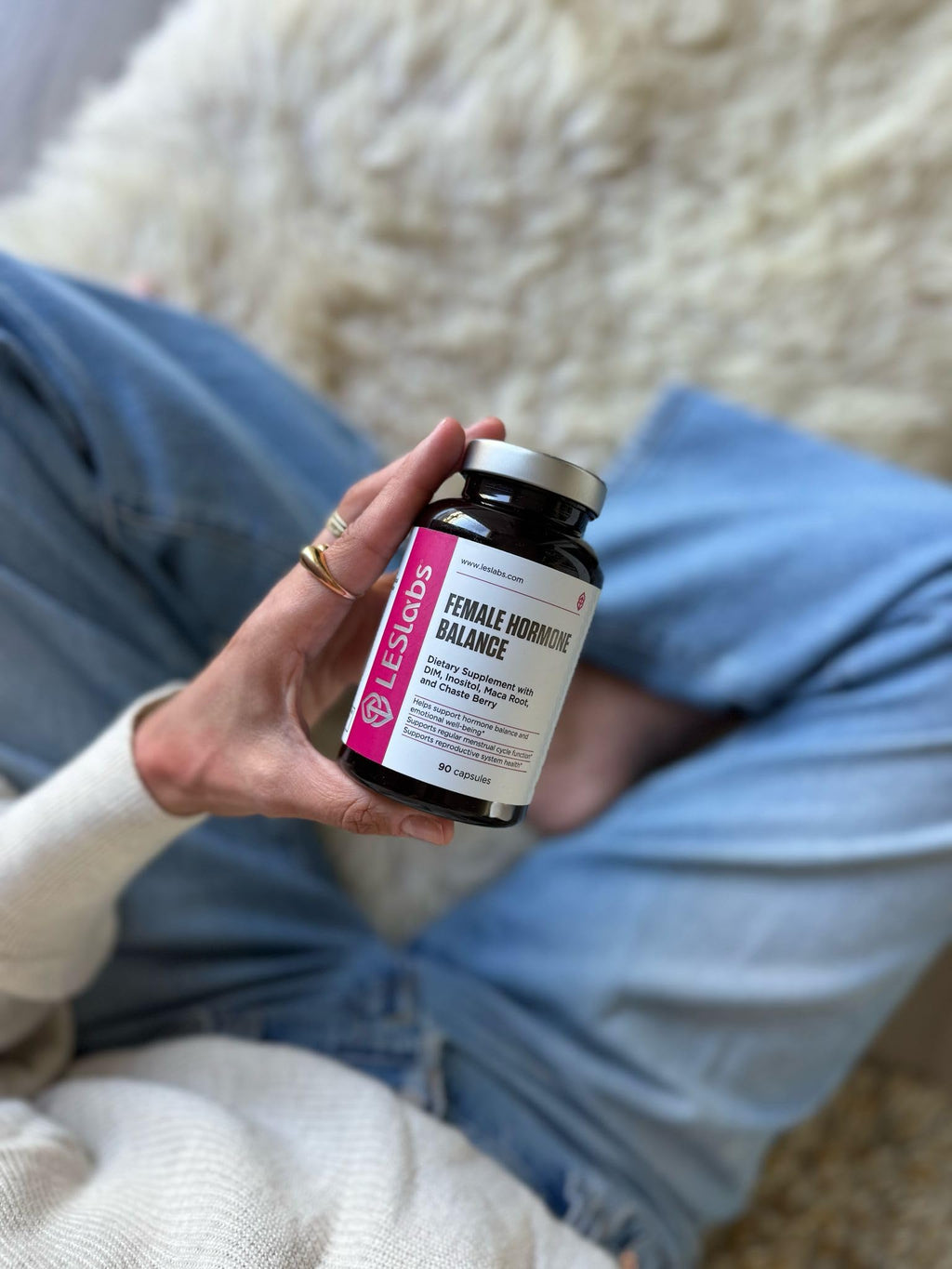 LES Labs Female Hormone Balance Supplement Hormone Support for Women with Inositol, DIM, Vitex, Chaste Tree, Vitamin B6 & Folate Menstrual Cycle & Fertility Support 90 Capsules Non-GMO