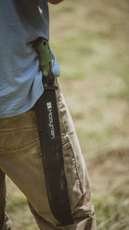 Hooyman Bush Machete with Heavy Duty Construction, Ergonomic No-Slip Handle and Belt Sheath for Gardening, Land Management, Bushcraft, Hunting and Outdoor , Black/Green