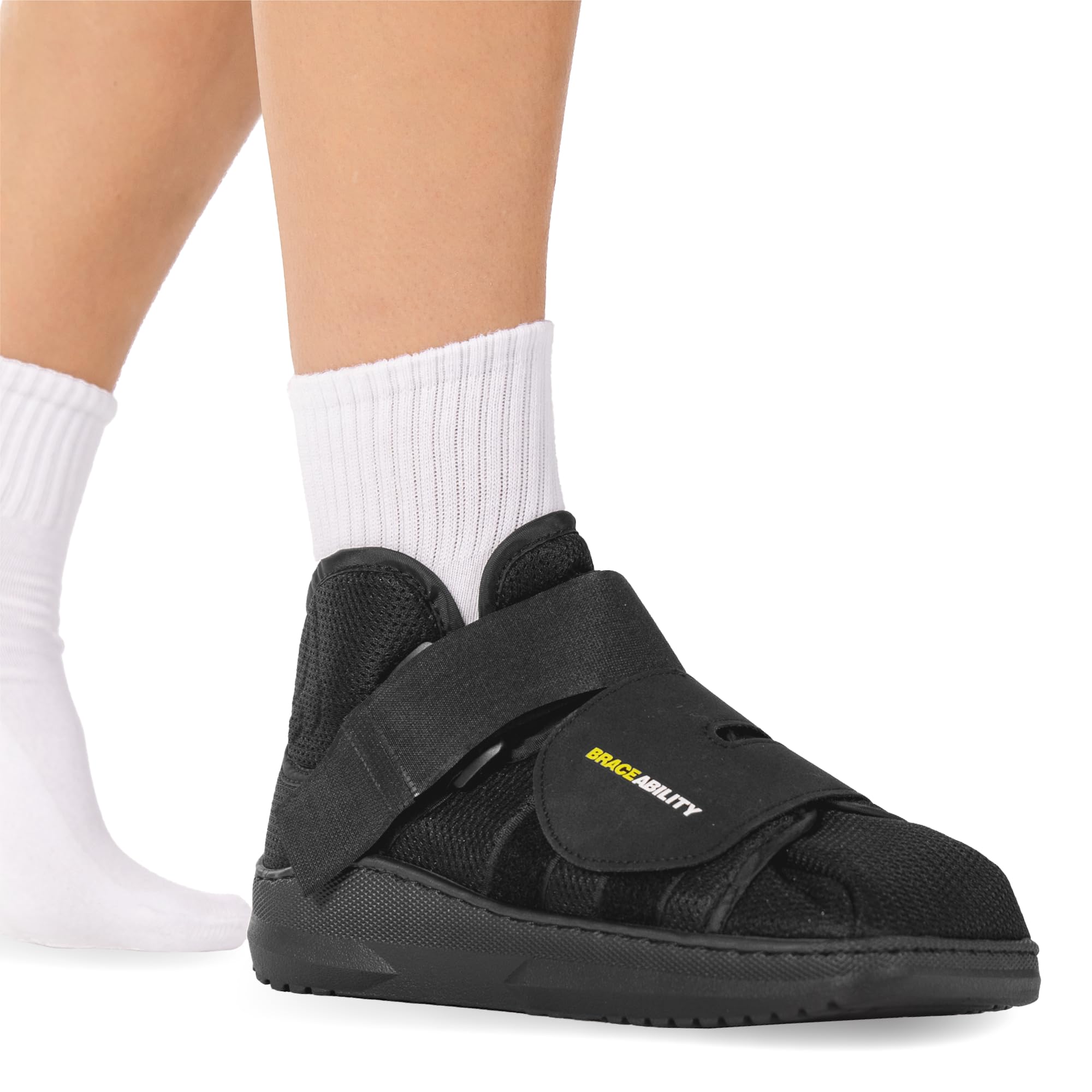 BraceAbility Closed Toe Medical Walking Shoe - Kid’s Lightweight Broken Toe Cast Boot, Fractured Foot Brace for Metatarsal Stress Fracture, Post-op Bunion, Surgery Recovery for Boys and Girls (XS)