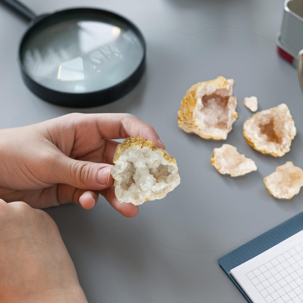 Dan&Darci Break Your Own Geodes - Hollow White Moroccan 1" - 2.5" Large, Medium, Small Geode for Kids - Science Kits for Kid Ages 8-12, 8-10, 12-14 Age - Discovery Toys Gifts