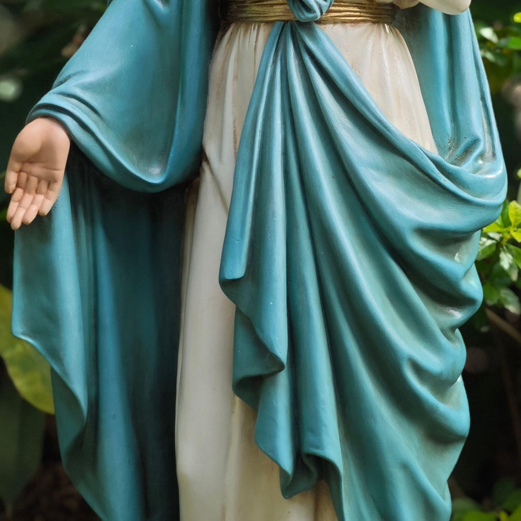 Grace4Joy Virgin Mary Garden Statue, 24 Inches Saint Mary Holding Lilies Outdoor Sculpture, Blessed Virgin Outdoor Statue for Home Yard Patio Lawn Hallway Decor