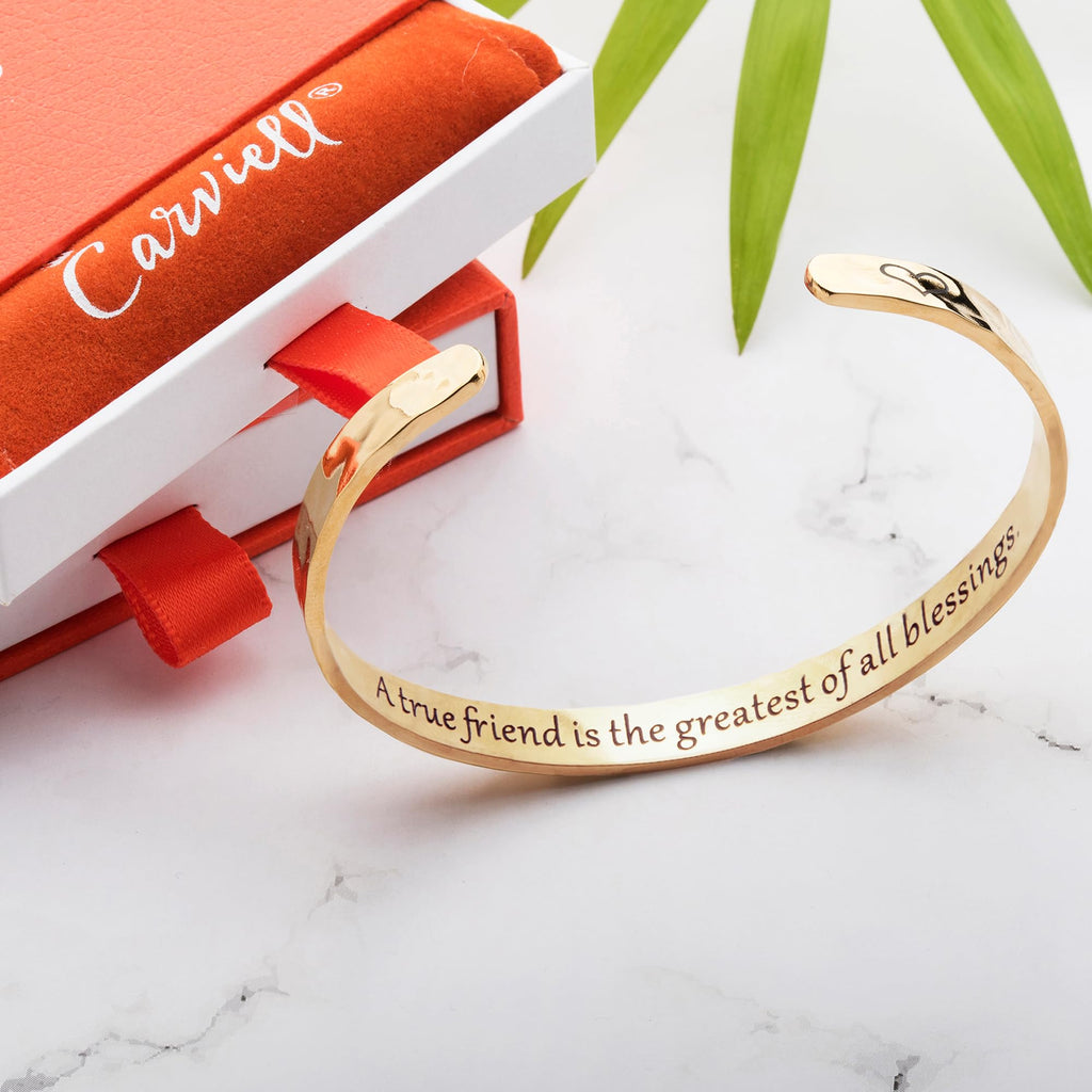 Carviell Gold Friendship Bracelet – “A True Friend Is the Greatest of All Blessings” Engraved Cuff, Best Friend Jewelry Gift for Women & Teens, BFF Bracelet, Stainless Steel Inspirational Bangle