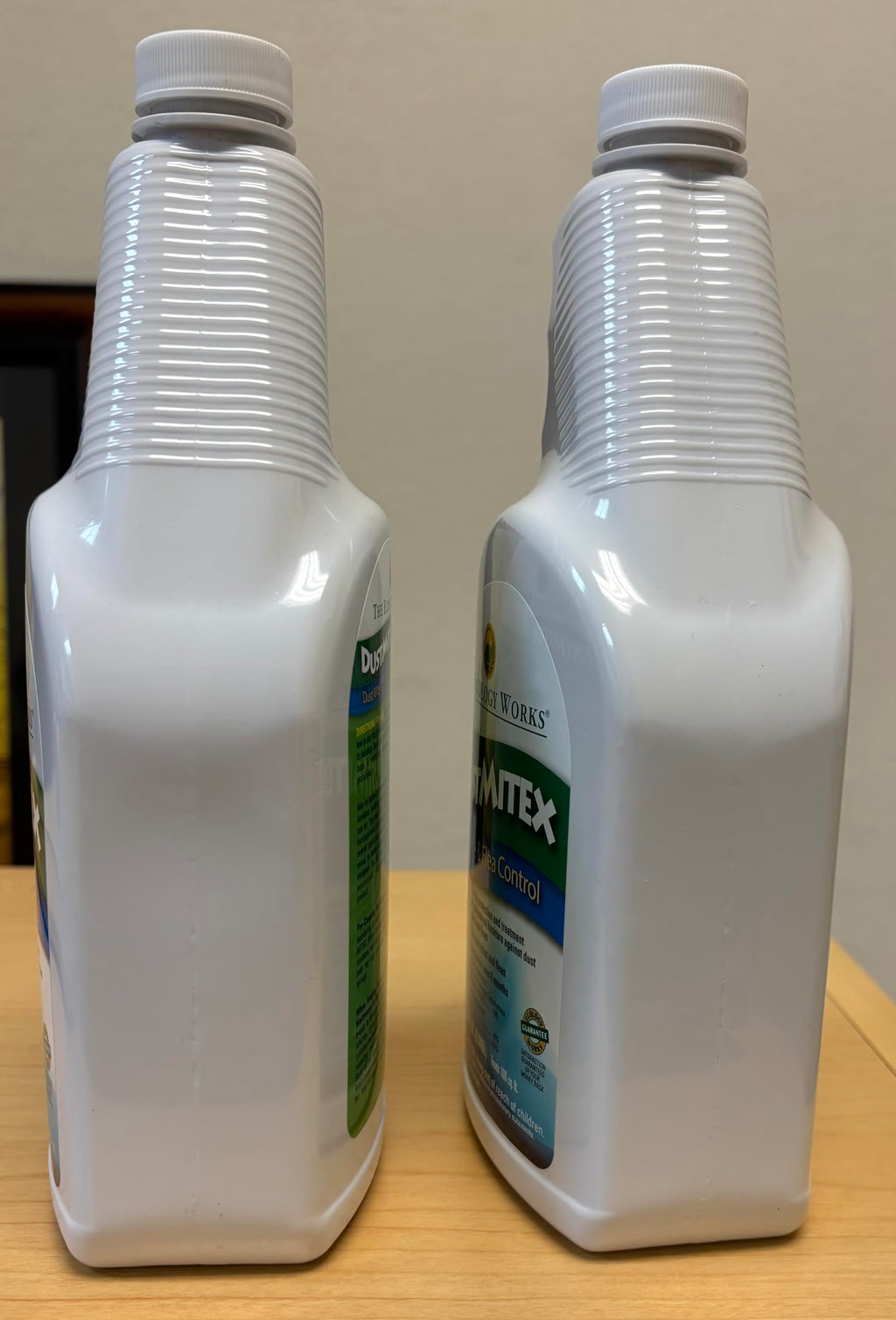 DustmiteX Dust Mite Spray - Dust Mites Remover + Flea Killer for Allergy & Asthma Relief for Cleaning in Home, Bed, Pet Bedding, & Furniture, Anti Allergen Dust Mites Killer