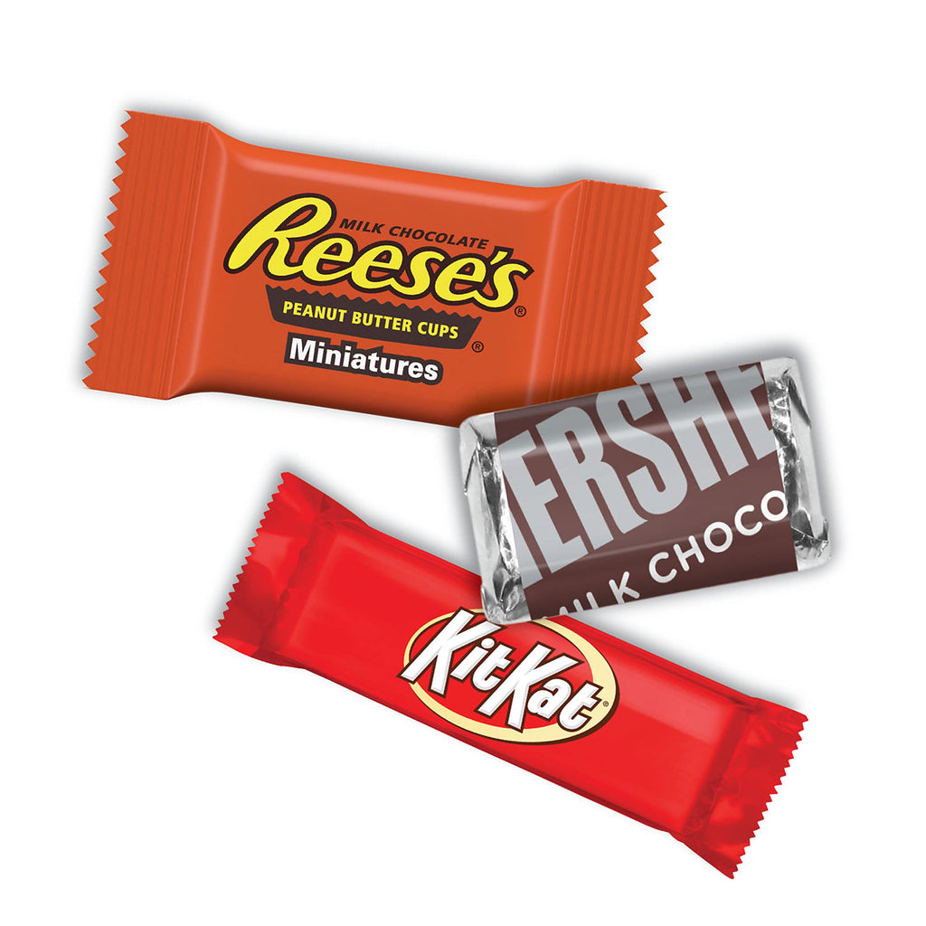 Hershey's Assorted Chocolate Halloween Candy Bulk Variety Pack, 80 oz