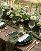 PULOTE 100PCS Green Plastic Plates - Green Disposable Plates With Gold Rim - Include 50 Pieces Dinner 10.25inch,50 Pieces Dessert 7.5inch for Party&Christmas