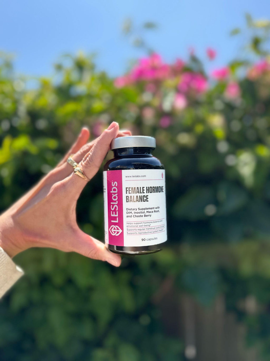 LES Labs Female Hormone Balance Supplement Hormone Support for Women with Inositol, DIM, Vitex, Chaste Tree, Vitamin B6 & Folate Menstrual Cycle & Fertility Support 90 Capsules Non-GMO