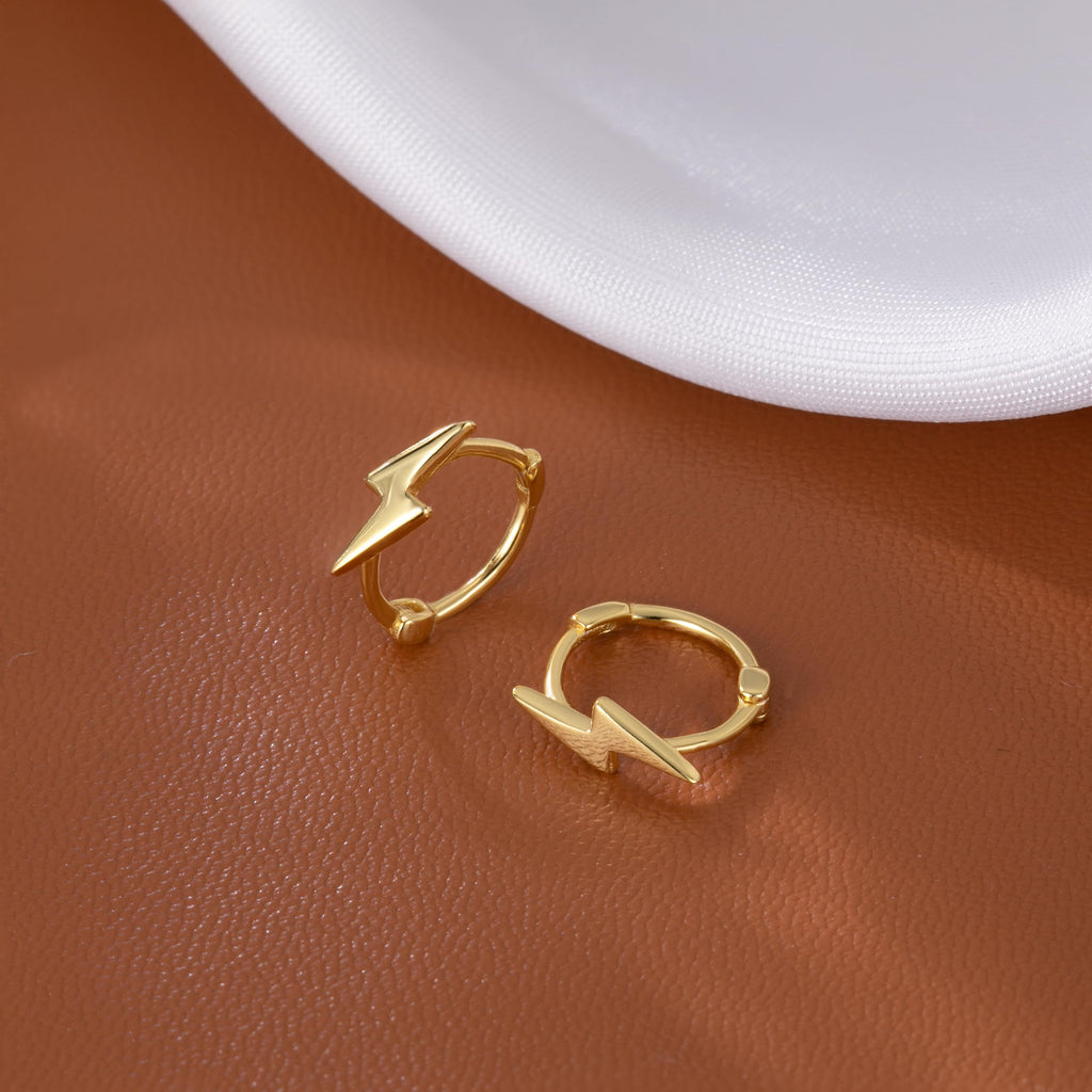 Reffeer Solid 925 Sterling Silver Lightning Bolt Hoop Earrings for Women Teen Girls Lightning Hoop Earrings Cartilage Huggie Earrings (B-18K Gold)